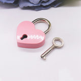 Heart Lock and Key Vintage Old Antique Style - 5minutessolution